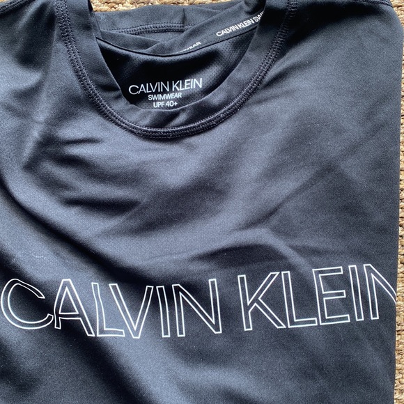 Black and white t-shirt bundle - Picture 2 of 4